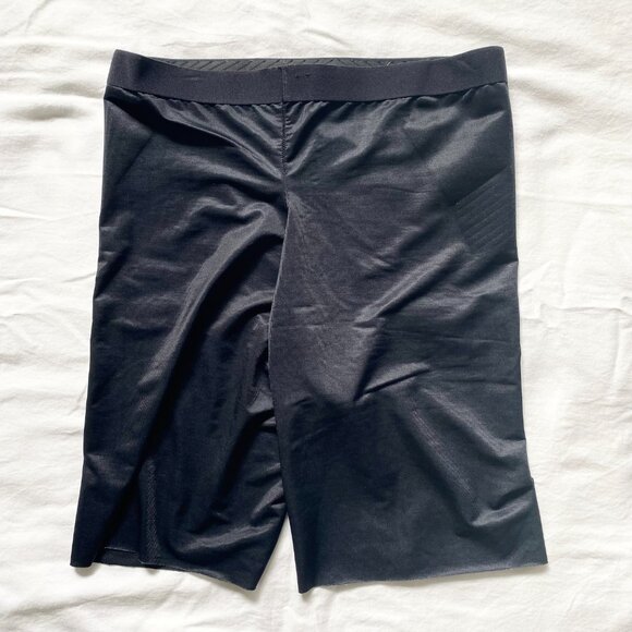 SPANX SPANXshape™ Invisible Mid-Thigh Short Women's XS Black Shapewear - Picture 6 of 12